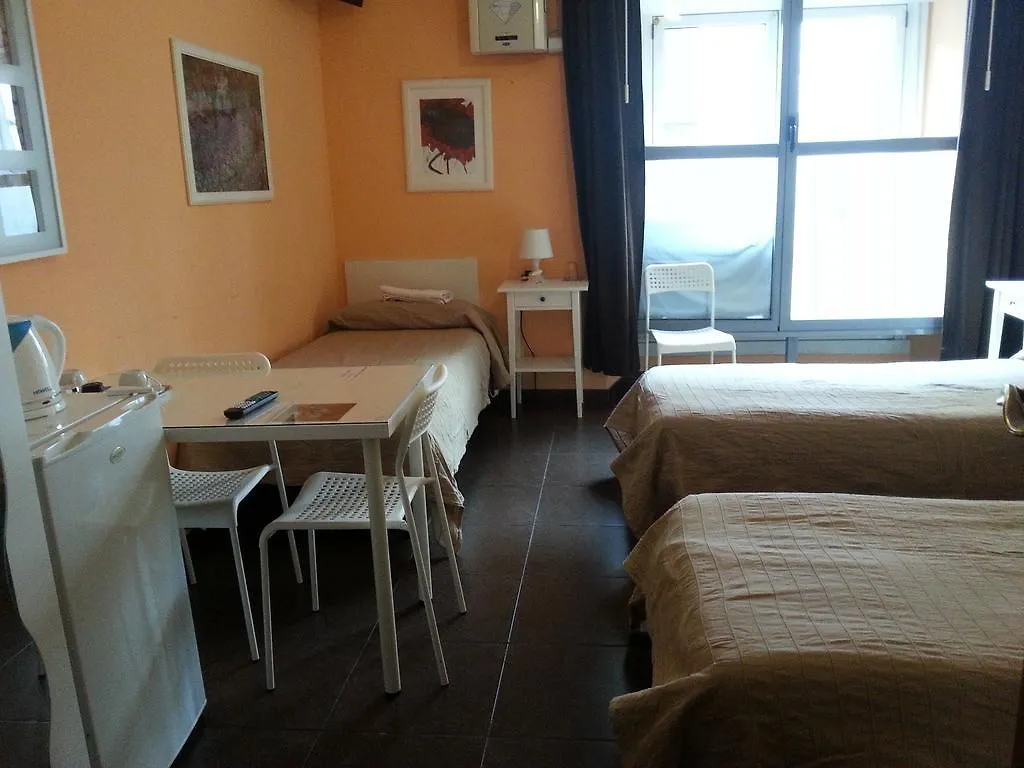 Guest house Affittacamere Andronaco Milan Italy